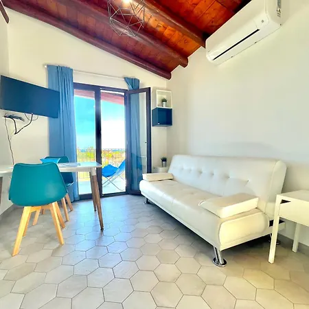 Dreamy Seaside Apartment